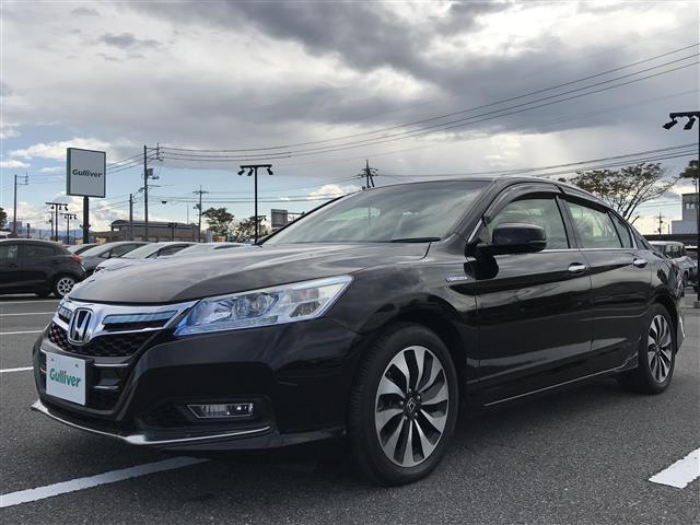 アコードハイブリッド ＬＸ　純正ナビ／フルセグ／ＤＶＤ／ＣＤ／ＢＴ　バックカメラ　ビルトインＥＴＣ　クルコン　黒革シート　パワーシート　Ｄ席メモリーシート　シートヒーター　ＬＥＤライト　フォグ　純正１７ＡＷ　プッシュスタート（29枚目）