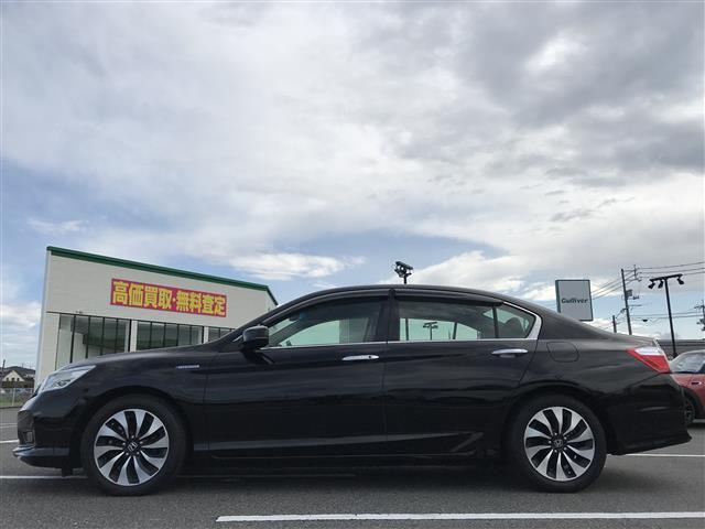 アコードハイブリッド ＬＸ　純正ナビ／フルセグ／ＤＶＤ／ＣＤ／ＢＴ　バックカメラ　ビルトインＥＴＣ　クルコン　黒革シート　パワーシート　Ｄ席メモリーシート　シートヒーター　ＬＥＤライト　フォグ　純正１７ＡＷ　プッシュスタート（33枚目）