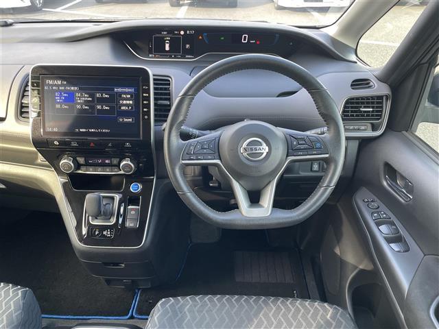 セレナ ｅ－パワー　ハイウェイスターＶ　純正１０型ナビ／ＴＶ／ＤＶＤ／ＣＤ／ＢＴ　アラウンドビュー　フリップダウン　ドラレコ　ＥＴＣ　セーフティパックＢ　衝突軽減ブレーキ　プロパイロット　両側パワスラ　ＬＥＤライト　前後ソナー　シートカバー（11枚目）