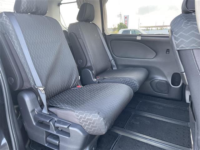 セレナ ｅ－パワー　ハイウェイスターＶ　純正１０型ナビ／ＴＶ／ＤＶＤ／ＣＤ／ＢＴ　アラウンドビュー　フリップダウン　ドラレコ　ＥＴＣ　セーフティパックＢ　衝突軽減ブレーキ　プロパイロット　両側パワスラ　ＬＥＤライト　前後ソナー　シートカバー（20枚目）