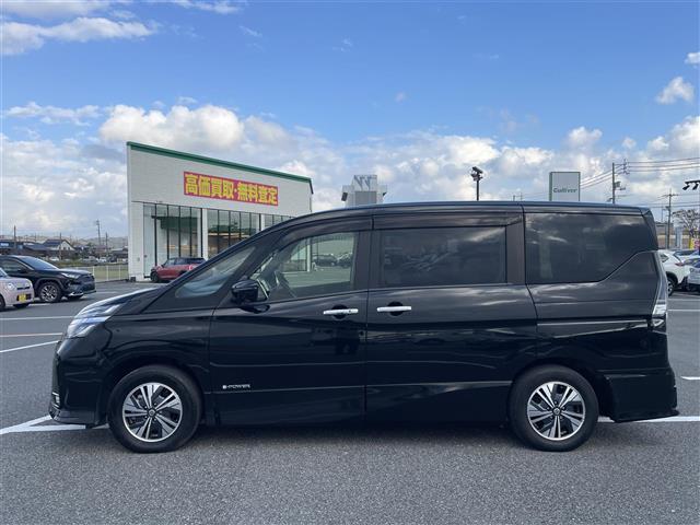 セレナ ｅ－パワー　ハイウェイスターＶ　純正１０型ナビ／ＴＶ／ＤＶＤ／ＣＤ／ＢＴ　アラウンドビュー　フリップダウン　ドラレコ　ＥＴＣ　セーフティパックＢ　衝突軽減ブレーキ　プロパイロット　両側パワスラ　ＬＥＤライト　前後ソナー　シートカバー（37枚目）