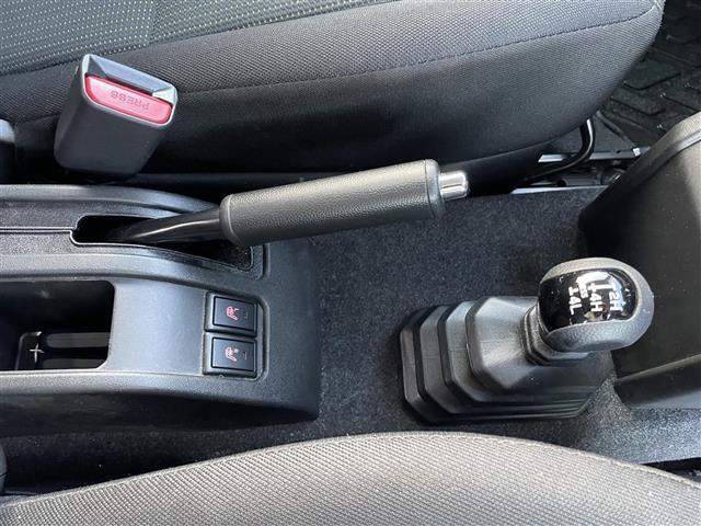 ジムニー XC ツートン ワンオーナー 8型ナビ/TV/DVD/CD/BT F/Rカメラ 3インチリフトUP オープンカントリー ルーフラック リヤラダー サイドステップ 衝突軽減 LED デイライト 社外テール(9枚目)