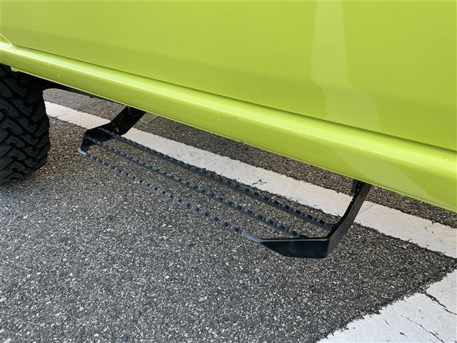 ジムニー XC ツートン ワンオーナー 8型ナビ/TV/DVD/CD/BT F/Rカメラ 3インチリフトUP オープンカントリー ルーフラック リヤラダー サイドステップ 衝突軽減 LED デイライト 社外テール(33枚目)