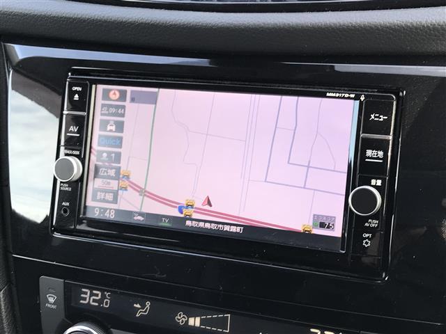 エクストレイル ２０Ｘ　７人乗り３列シート　純正ナビ／フルセグ／ＣＤ／ＤＶＤ／ＢＴ　アラウンドビュー　フリップダウン　ＥＴＣ　　エマージェンシーブレーキ　デジタルミラー　前後ソナー　電動リアゲート　ＬＥＤライト　純正アルミ（2枚目）