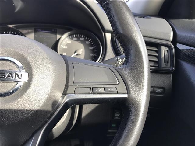 エクストレイル ２０Ｘ　７人乗り３列シート　純正ナビ／フルセグ／ＣＤ／ＤＶＤ／ＢＴ　アラウンドビュー　フリップダウン　ＥＴＣ　　エマージェンシーブレーキ　デジタルミラー　前後ソナー　電動リアゲート　ＬＥＤライト　純正アルミ（9枚目）