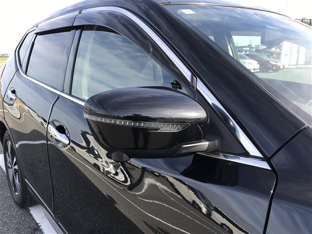 エクストレイル ２０Ｘ　７人乗り３列シート　純正ナビ／フルセグ／ＣＤ／ＤＶＤ／ＢＴ　アラウンドビュー　フリップダウン　ＥＴＣ　　エマージェンシーブレーキ　デジタルミラー　前後ソナー　電動リアゲート　ＬＥＤライト　純正アルミ（40枚目）