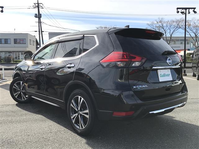 エクストレイル ２０Ｘ　７人乗り３列シート　純正ナビ／フルセグ／ＣＤ／ＤＶＤ／ＢＴ　アラウンドビュー　フリップダウン　ＥＴＣ　　エマージェンシーブレーキ　デジタルミラー　前後ソナー　電動リアゲート　ＬＥＤライト　純正アルミ（43枚目）