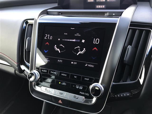 クラウンハイブリッド Ｓ　スポーツスタイル　純正８型ＤＡ／ナビ／フルセグ／ＣＤ／ＢＴ／Ｍｉｒａ　全方位カメラ　セーフティＳ　ＢＳＭ　パーキングアシスト　ＨＵＤ　ハーフレザー　パワーシート　シートＨ　ＥＴＣ２．０　ＬＥＤ　純正１８インチＡＷ（10枚目）