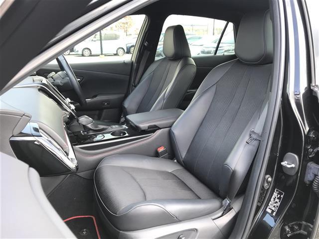 クラウンハイブリッド Ｓ　スポーツスタイル　純正８型ＤＡ／ナビ／フルセグ／ＣＤ／ＢＴ／Ｍｉｒａ　全方位カメラ　セーフティＳ　ＢＳＭ　パーキングアシスト　ＨＵＤ　ハーフレザー　パワーシート　シートＨ　ＥＴＣ２．０　ＬＥＤ　純正１８インチＡＷ（24枚目）