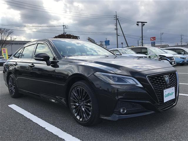 クラウンハイブリッド Ｓ　スポーツスタイル　純正８型ＤＡ／ナビ／フルセグ／ＣＤ／ＢＴ／Ｍｉｒａ　全方位カメラ　セーフティＳ　ＢＳＭ　パーキングアシスト　ＨＵＤ　ハーフレザー　パワーシート　シートＨ　ＥＴＣ２．０　ＬＥＤ　純正１８インチＡＷ（30枚目）