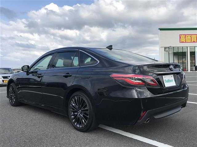 クラウンハイブリッド Ｓ　スポーツスタイル　純正８型ＤＡ／ナビ／フルセグ／ＣＤ／ＢＴ／Ｍｉｒａ　全方位カメラ　セーフティＳ　ＢＳＭ　パーキングアシスト　ＨＵＤ　ハーフレザー　パワーシート　シートＨ　ＥＴＣ２．０　ＬＥＤ　純正１８インチＡＷ（35枚目）