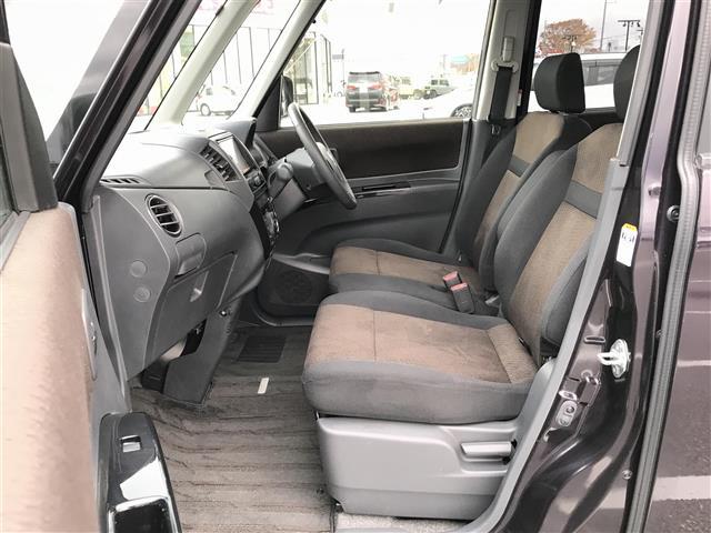 ルークス ハイウェイスターターボ　４ＷＤ　ターボ車　純正ナビ／フルセグ／ＤＶＤ／ＣＤ／ＢＴ　ＥＴＣ　運転席シートヒーター　ＬＥＤヘットライト　プッシュエンジンスタート　純正１４インチアルミホイール　フロアマット　ドアバイザー（19枚目）