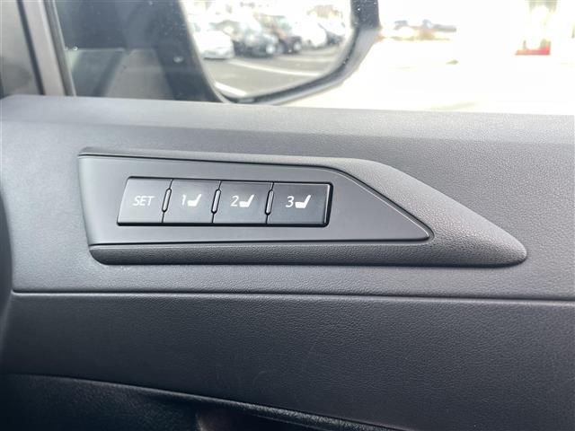 ヴェルファイア ２．５Ｚ　Ｇエディション　純正１０型ナビ／フルセグ／ＣＤ／ＤＶＤ／ＢＴ　Ｂカメラ　純正フリップダウン　ＥＴＣ　レザーシート　パワーシート／メモリ機能　シートヒーター　両側電動　電動リアゲート　ソナー　ＬＥＤ　純正１８ＡＷ（11枚目）