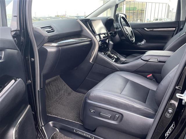 ヴェルファイア ２．５Ｚ　Ｇエディション　純正１０型ナビ／フルセグ／ＣＤ／ＤＶＤ／ＢＴ　Ｂカメラ　純正フリップダウン　ＥＴＣ　レザーシート　パワーシート／メモリ機能　シートヒーター　両側電動　電動リアゲート　ソナー　ＬＥＤ　純正１８ＡＷ（21枚目）