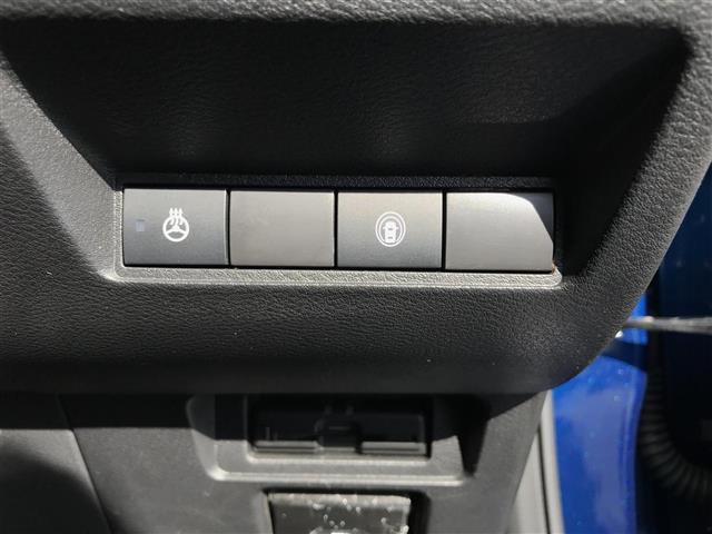 ノート Ｓ　ＦＯＵＲ　４ＷＤ　純正ナビ／フルセグ／ＤＶＤ／ＣＤ／ＢＴ／ＵＳＢ　全方位カメラ　ＥＴＣ　ドラレコ　シートヒーター　エマージェンシーブレーキ　レーンキープアシスト　ＬＥＤヘットライト　Ｐスタート　フロアマット（10枚目）