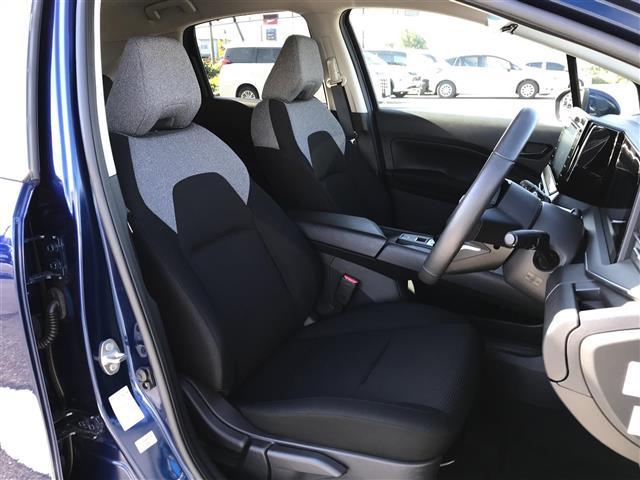 ノート Ｓ　ＦＯＵＲ　４ＷＤ　純正ナビ／フルセグ／ＤＶＤ／ＣＤ／ＢＴ／ＵＳＢ　全方位カメラ　ＥＴＣ　ドラレコ　シートヒーター　エマージェンシーブレーキ　レーンキープアシスト　ＬＥＤヘットライト　Ｐスタート　フロアマット（18枚目）