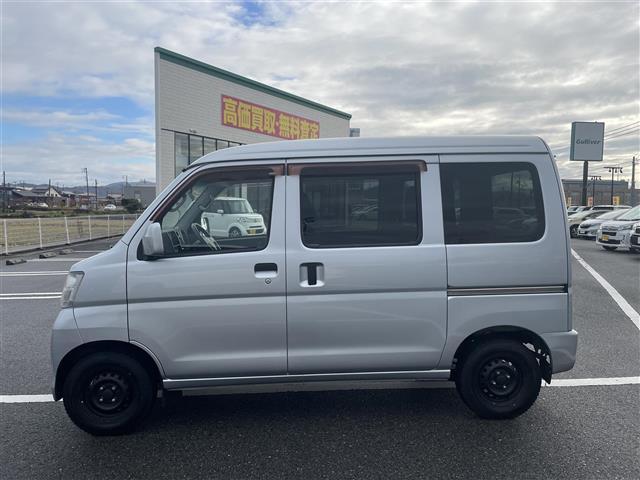ハイゼットカーゴ クルーズ　４ＷＤ　５速ミッション　ハイルーフ　純正ＣＤオーディオ　電動格納ミラー　両側スライドドア　４ＷＤ切替スイッチ　ゴムマット　ドアバイザー　エアコン　パワーウィンドウ　スタットレスセット（31枚目）