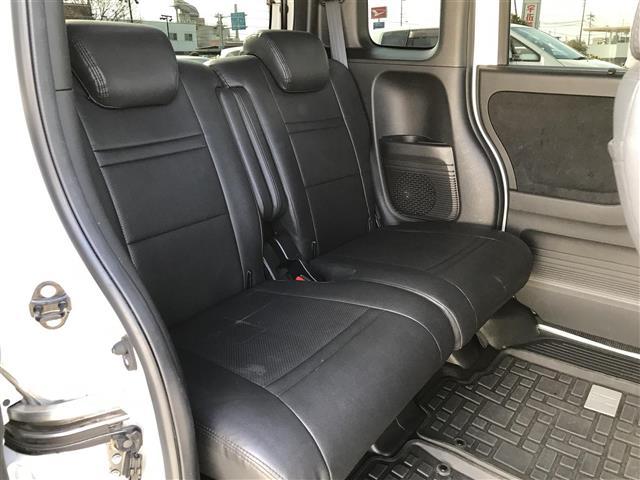 N-BOXカスタム Lターボ 4WD 純正8型ナビ/フルセグ/DVD/CD/BT/USB Bカメラ ビルトインETC ドラレコ 前席シートヒーター レーダークルコン レーンキープアシスト LEDヘット/フォグライト 純正15型AW(20枚目)