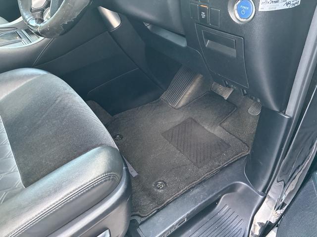 ヴェルファイアハイブリッド ZR 両側パワースライドドア 純正エアロ クルーズコントロール LEDヘッドライト パワーシート ハーフレザーシート 7人乗り(27枚目)