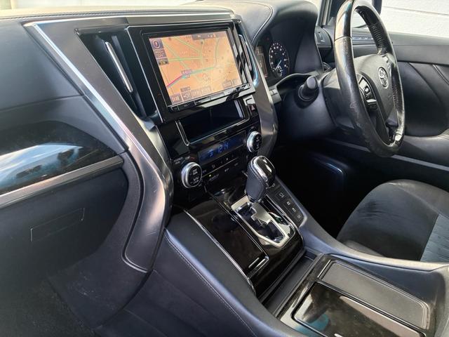 ヴェルファイアハイブリッド ZR 両側パワースライドドア 純正エアロ クルーズコントロール LEDヘッドライト パワーシート ハーフレザーシート 7人乗り(29枚目)