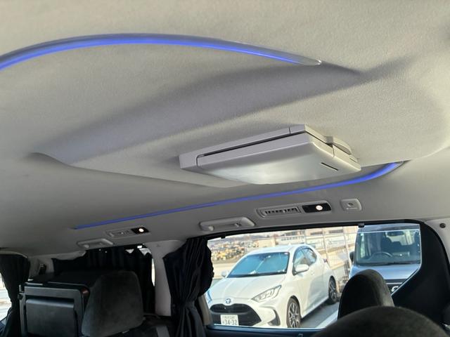 ヴェルファイアハイブリッド ZR 両側パワースライドドア 純正エアロ クルーズコントロール LEDヘッドライト パワーシート ハーフレザーシート 7人乗り(35枚目)