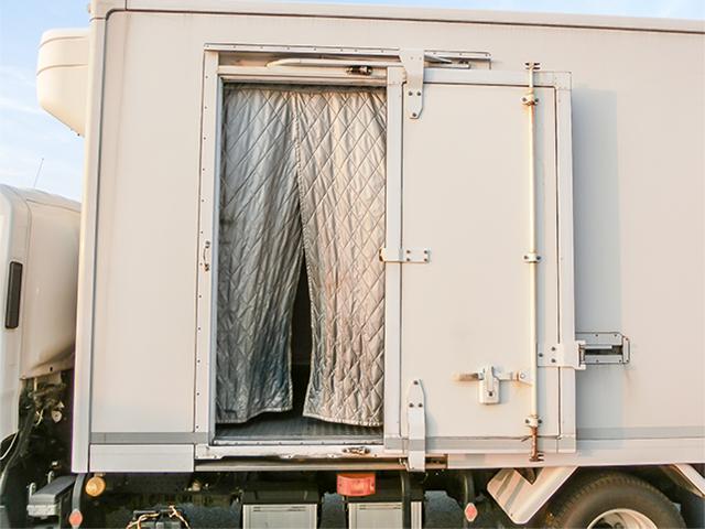 エルフトラック 　東プレ製冷蔵冷凍車　２エバ　積載量２０００ｋｇ　ロングボディ　ワイドボディ　前室－３０度設定　後室－５度設定　対応免許／準中型免許（13枚目）