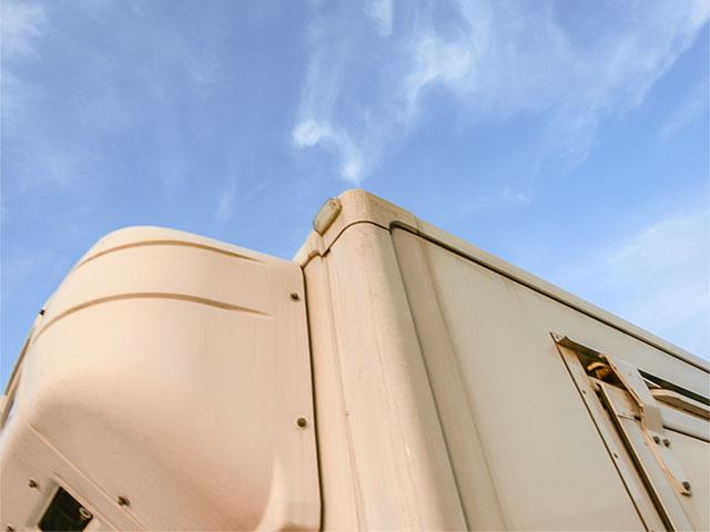 エルフトラック 　東プレ製冷蔵冷凍車　２エバ　積載量２０００ｋｇ　ロングボディ　ワイドボディ　前室－３０度設定　後室－５度設定　対応免許／準中型免許（26枚目）