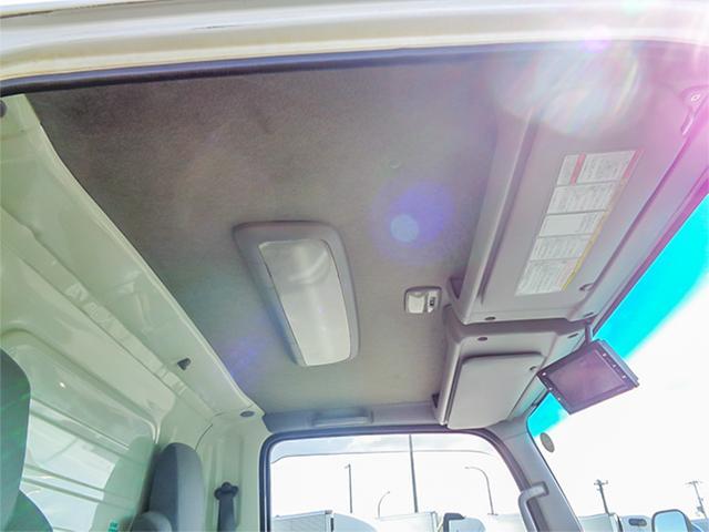 エルフトラック 　冷蔵冷凍車　デンソー製冷凍機　－３２度設定　両サイドスライドドア　両サイド観音扉　対応免許／準中型免許（27枚目）