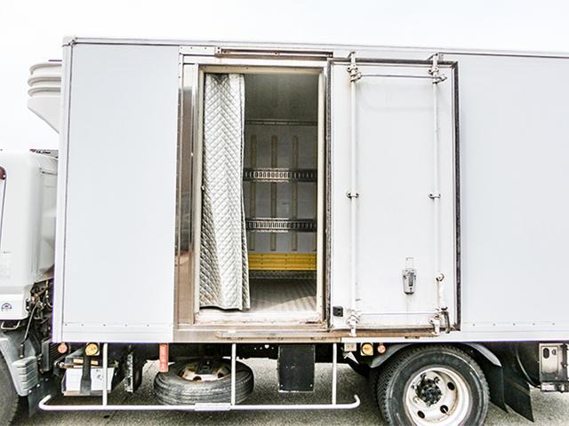 キャンター 　冷蔵冷凍車　菱重製冷凍機　－３０度設定　ワイドロングボディ　格納パワーゲート　対応免許／準中型免許（19枚目）