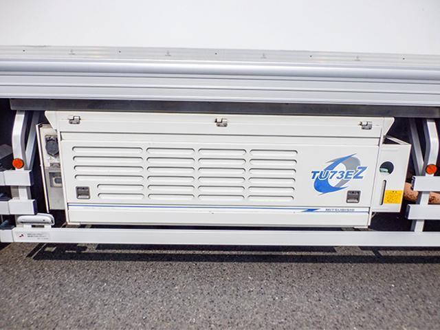 ギガ 　冷蔵冷凍車　菱重製冷凍機　格納パワーゲート　後輪エアサス　－３０度設定　対応免許／大型免許（8枚目）
