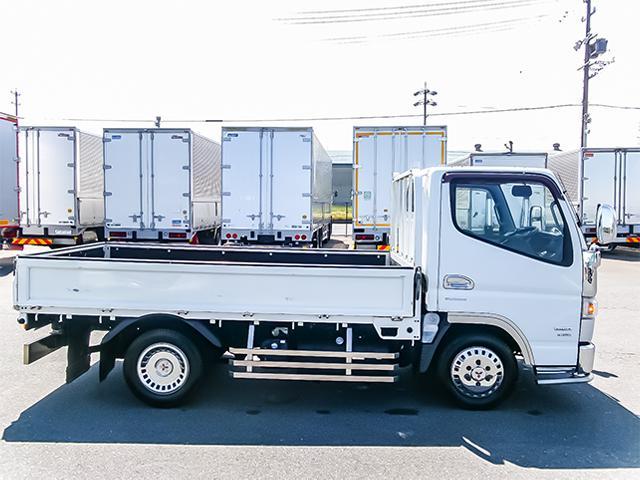 キャンター 　平ボディ　パイプバンパー　サイドバンパーステンレス　デュオニック　最大積載１，５００ｋｇ　荷台寸法（長３１２×幅１６１×高３２）　２トン　２ｔ　対応免許／５ｔ限定準中型免許対応（6枚目）