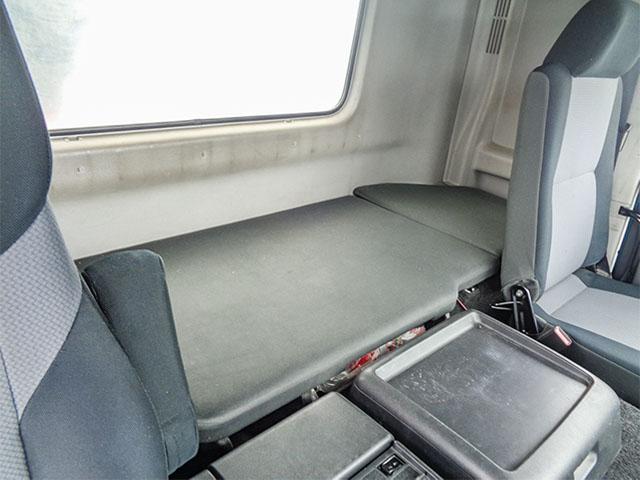 プロフィア 　新明和製ロングダンプ　電動コボレーン　２デフ　７速ミッション　ターボ車　最大積載１０，５００ｋｇ　１０トン　１０ｔ　対応免許／大型免許（35枚目）
