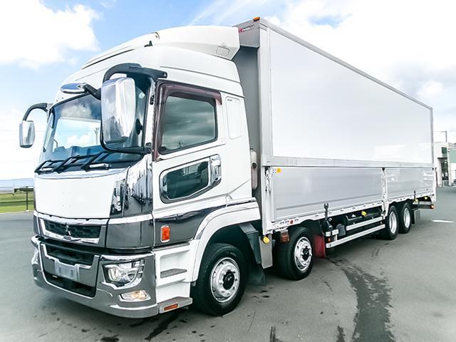 スーパーグレート 　パブコ製パネルウイング　ハイルーフ　４軸低床　後輪エアサス　最大積載１３，３００ｋｇ　荷台寸法（長９６２×幅２４１×高２６４）　１０トン　１０ｔ　対応免許／大型免許（3枚目）