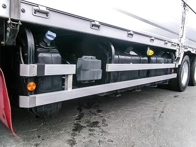 スーパーグレート 　パブコ製パネルウイング　ハイルーフ　４軸低床　後輪エアサス　最大積載１３，３００ｋｇ　荷台寸法（長９６２×幅２４１×高２６４）　１０トン　１０ｔ　対応免許／大型免許（21枚目）