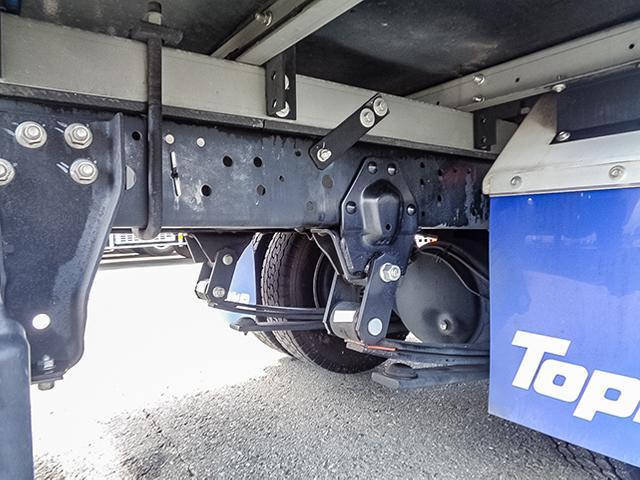 エルフトラック 　東プレ製冷蔵冷凍車　左サイドスライド扉　－３０度設定　最大積載２，０００ｋｇ　荷台寸法（長３０５×幅１６８×高１７３）　２トン　２ｔ　対応免許／５ｔ限定準中型免許（17枚目）