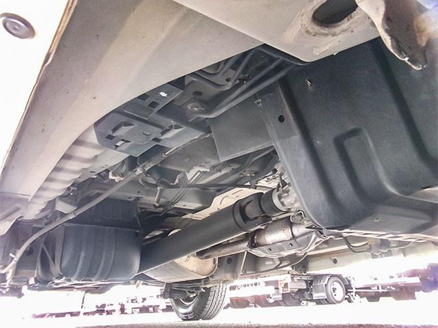 キャラバン 　冷蔵冷凍車　車検あり　両側スライドドア　床ステンレス　最大積載１，０００ｋｇ　荷台寸法（長３１４×幅１４７×高１３３）　２トン　２ｔ　対応免許／普通免許（23枚目）