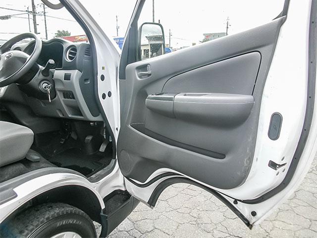 キャラバン 　冷蔵冷凍車　車検あり　両側スライドドア　床ステンレス　最大積載１，０００ｋｇ　荷台寸法（長３１４×幅１４７×高１３３）　２トン　２ｔ　対応免許／普通免許（33枚目）