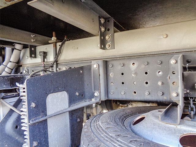 キャンター 　東プレ製冷蔵冷凍車　－３０度設定　サイドスライドドア　床ステンレス　水抜き穴　最大積載２，０００ｋｇ　荷台寸法（長３０１×幅１６５×高１７７）　２トン　２ｔ　対応免許／５ｔ限定準中型免許（21枚目）