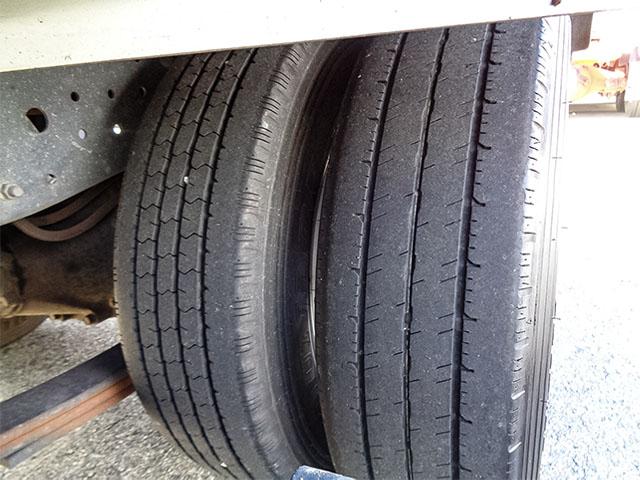 キャンター 　東プレ製冷蔵冷凍車　－３０度設定　サイドスライドドア　床ステンレス　水抜き穴　最大積載２，０００ｋｇ　荷台寸法（長３０１×幅１６５×高１７７）　２トン　２ｔ　対応免許／５ｔ限定準中型免許（25枚目）