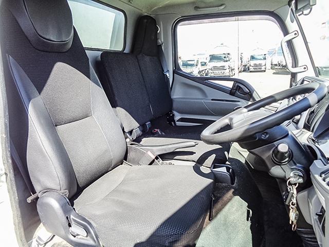 キャンター 　東プレ製冷蔵冷凍車　－３０度設定　サイドスライドドア　床ステンレス　水抜き穴　最大積載２，０００ｋｇ　荷台寸法（長３０１×幅１６５×高１７７）　２トン　２ｔ　対応免許／５ｔ限定準中型免許（30枚目）