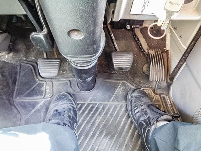 キャンター 　東プレ製冷蔵冷凍車　－３０度設定　サイドスライドドア　床ステンレス　水抜き穴　最大積載２，０００ｋｇ　荷台寸法（長３０１×幅１６５×高１７７）　２トン　２ｔ　対応免許／５ｔ限定準中型免許（37枚目）