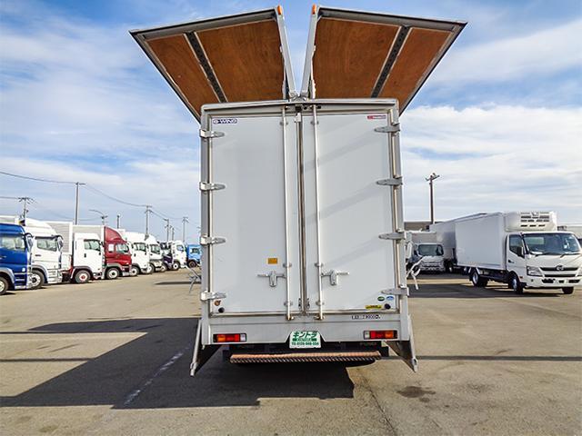 キャンター 　パブコ製アルミウィング　積載量２０００ｋｇ　荷台寸法（長４２９×幅２０９×高２２４）　ワイドボディ　ロングボディ　車検有　２トン　２ｔ　対応免許／準中型免許（18枚目）