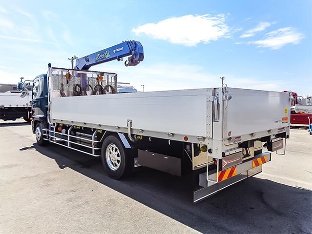ヒノレンジャー 　タダノ製４段クレーン　ラジコン　増トン　積載７３００ｋｇ　荷台寸法（長５５６×幅２２３×高５８）　後輪エアサス　床鉄板　車検有　１０トン　１０ｔ　対応免許／大型免許（7枚目）