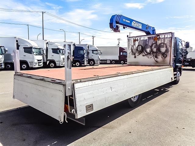ヒノレンジャー 　タダノ製４段クレーン　ラジコン　増トン　積載７３００ｋｇ　荷台寸法（長５５６×幅２２３×高５８）　後輪エアサス　床鉄板　車検有　１０トン　１０ｔ　対応免許／大型免許（9枚目）