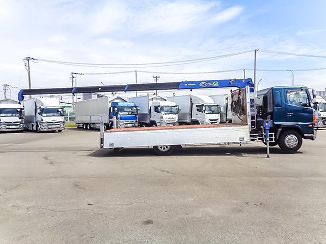 ヒノレンジャー 　タダノ製４段クレーン　ラジコン　増トン　積載７３００ｋｇ　荷台寸法（長５５６×幅２２３×高５８）　後輪エアサス　床鉄板　車検有　１０トン　１０ｔ　対応免許／大型免許（17枚目）