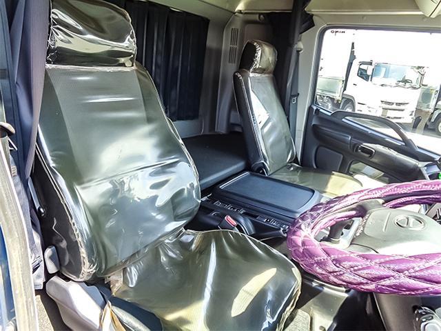 ヒノレンジャー 　タダノ製４段クレーン　ラジコン　増トン　積載７３００ｋｇ　荷台寸法（長５５６×幅２２３×高５８）　後輪エアサス　床鉄板　車検有　１０トン　１０ｔ　対応免許／大型免許（35枚目）