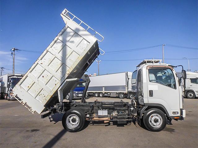 フォワード  新明和製深ダンプ 土砂禁 8立米 6速ミッション ターボ車 最大積載3100kg 荷台寸法(長340×幅200×高119) 4トン 4t 対応免許/8t限定中型免許(17枚目)