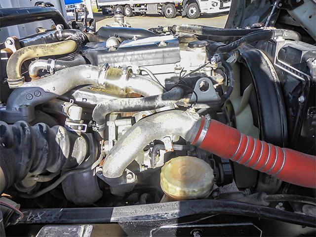 フォワード  新明和製深ダンプ 土砂禁 8立米 6速ミッション ターボ車 最大積載3100kg 荷台寸法(長340×幅200×高119) 4トン 4t 対応免許/8t限定中型免許(24枚目)