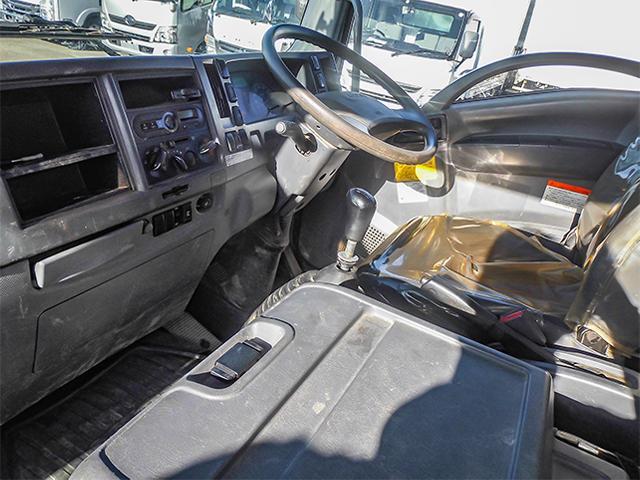 フォワード  新明和製深ダンプ 土砂禁 8立米 6速ミッション ターボ車 最大積載3100kg 荷台寸法(長340×幅200×高119) 4トン 4t 対応免許/8t限定中型免許(29枚目)