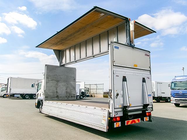 フォワード  日本フルハーフ製アルミウイング 跳ね上げパワーゲート 6速ミッション メッキパーツ ターボ車 最大積載2700kg 荷台寸法(長629×幅240×高239) 4トン 4t 対応免許/8t限定中型免許(14枚目)